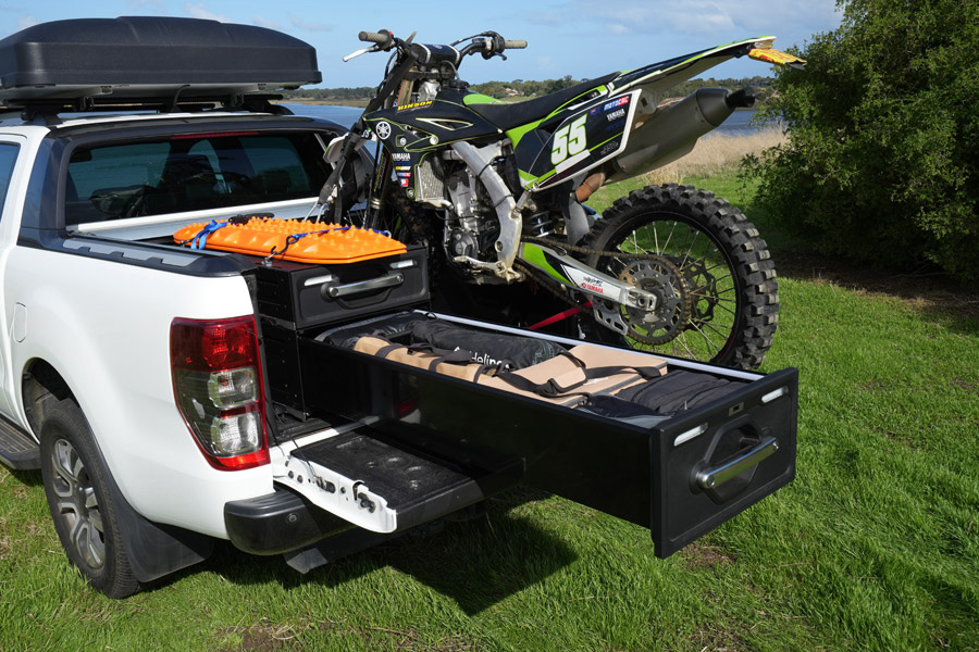 DRAWERS & CARGO